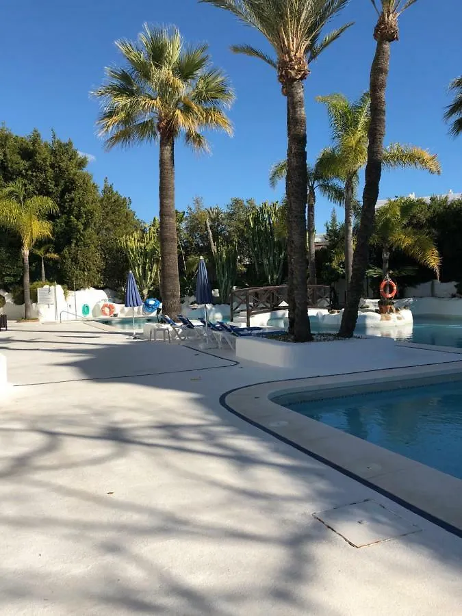 Luxury Apartment In La Isla, Puerto Banus Marbella Spanien